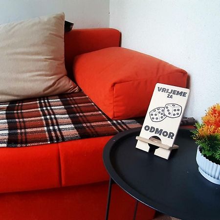 Apartman Nino Tounj Exteriör bild