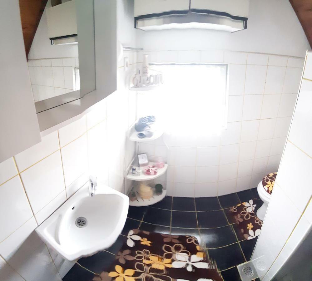 Apartman Nino Tounj Exteriör bild
